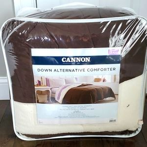 NWT Comforter